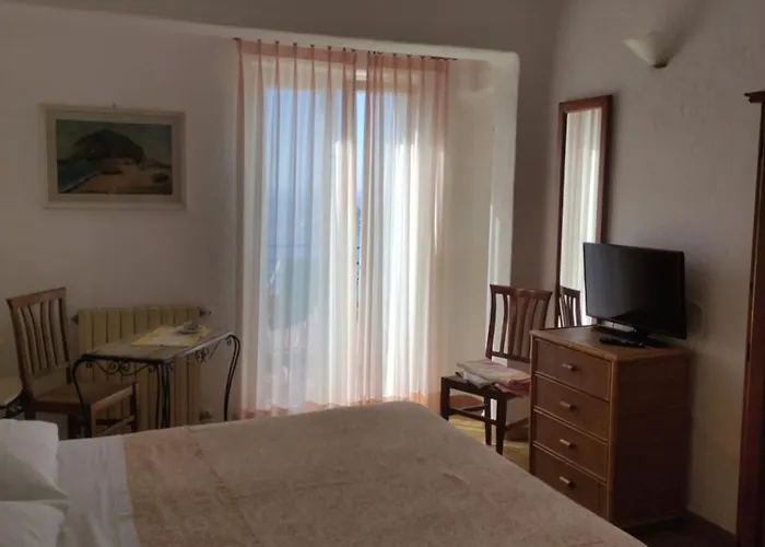Hotell Al Mare Barano dʼIschia
