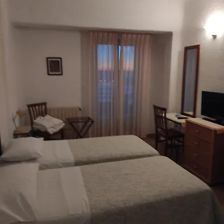 Al Mare Hotell 3*